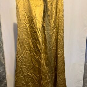 Elegant Gold Women's Skirt